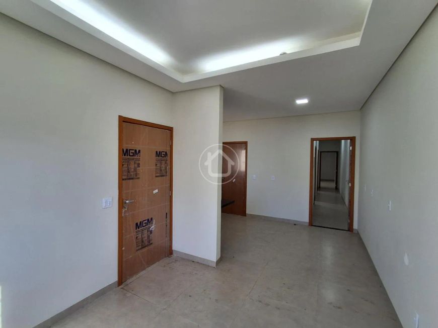 CASA NOVA COM 03 QUARTOS E SUÍTE NO JD SAMAMBAIA