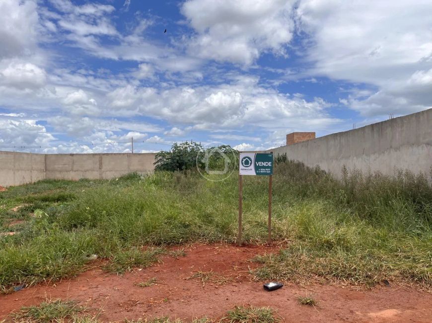 TERRENO COM 250,00 M² EM FRENTE A UCDB