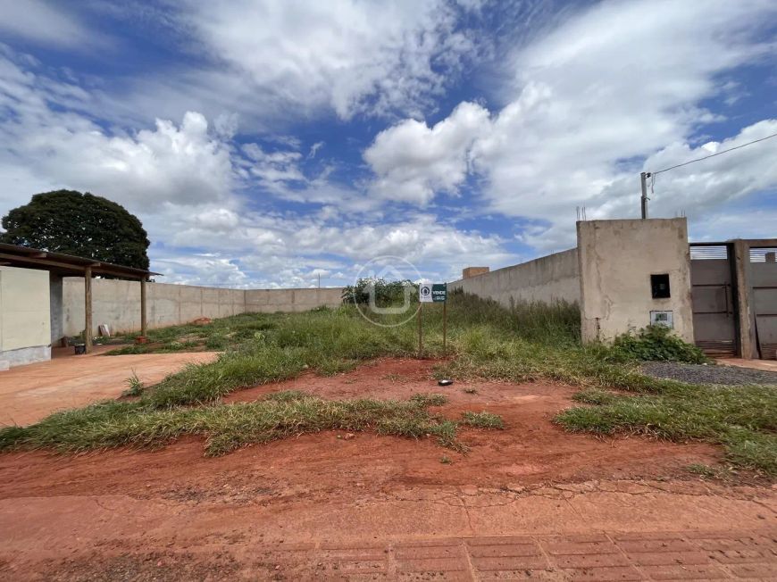 TERRENO COM 250,00 M² EM FRENTE A UCDB