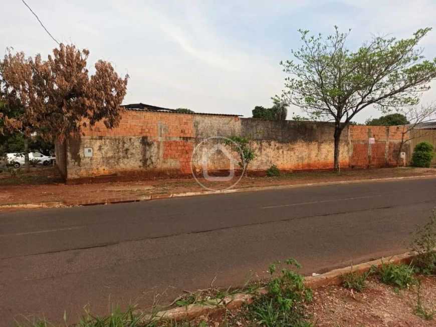 TERRENO EM ÓTIMA LOCALIZAÇÃO