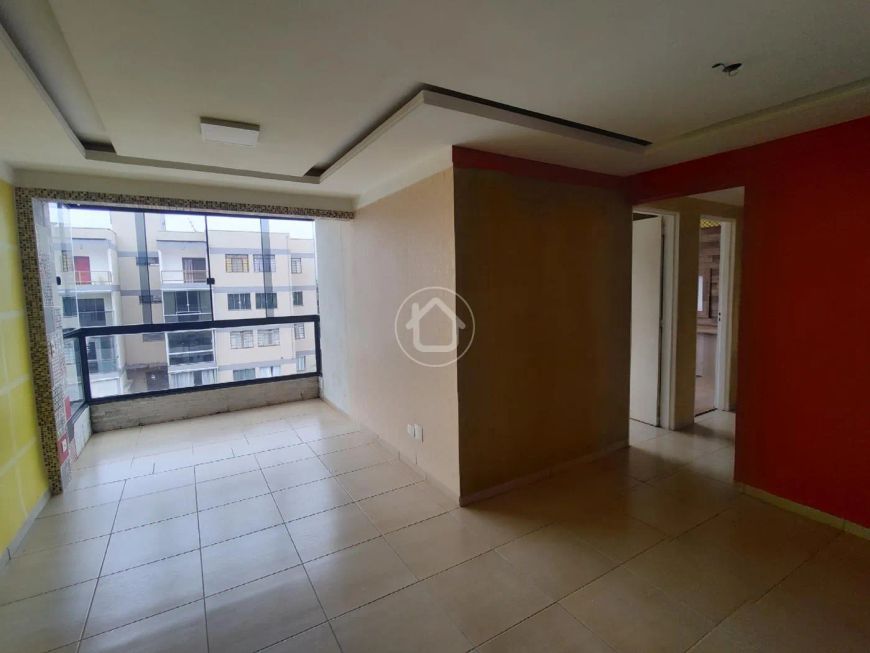 APARTAMENTO REFORMADO COM 03 DORMITÓRIOS