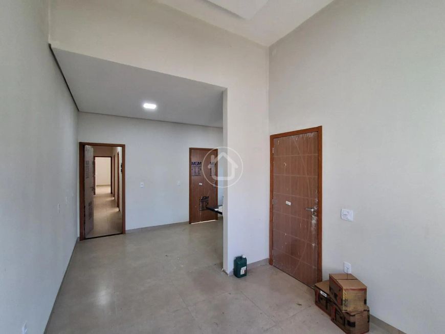 CASA COM 03 QUARTOS E SUÍTE NO JARDIM SAMAMBAIA