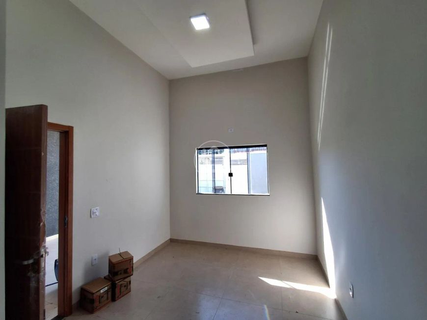 CASA COM 03 QUARTOS E SUÍTE NO JARDIM SAMAMBAIA