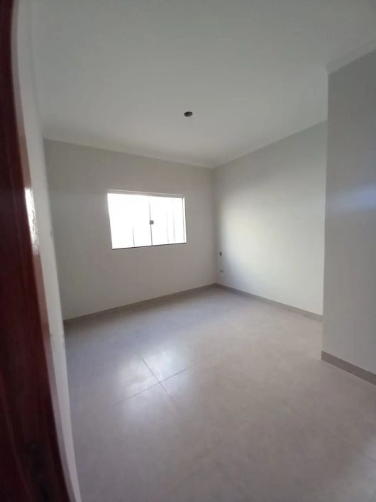 Casa ampla com suíte no Jardim Seminário