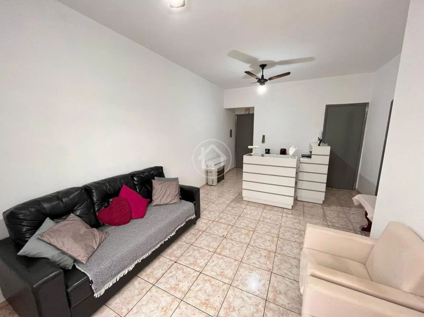 APARTAMENTO COM 2 QUARTOS NO CENTRO