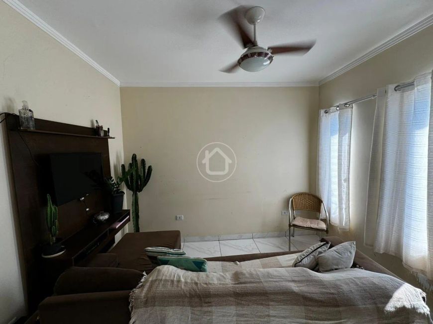 CASA COM 2 QUARTOS - VILA SANTA LUZIA