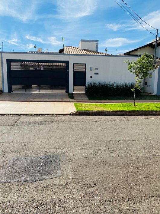A mais bela casa da Vila Carlota
