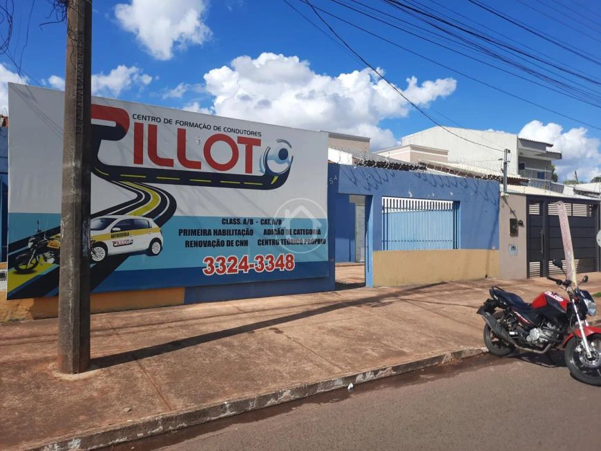 CASA COMERCIAL NO TIJUCA