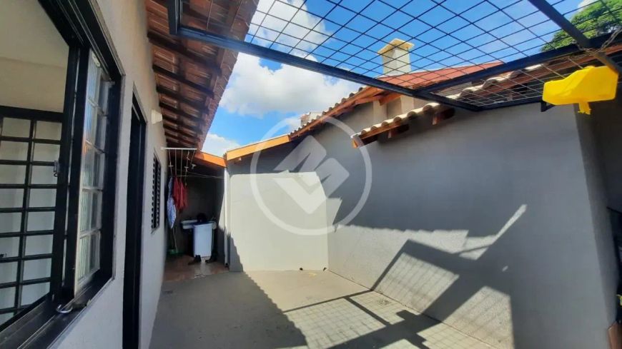 Vendo Duas Casas já alugadas no Conjunto Aero Rancho - R$ 220.000,00 codigo: 98763