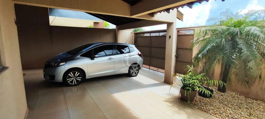 CASA PRÓXIMO A UFMS