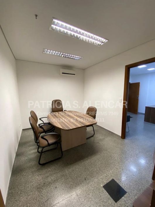 Imóvel comercial a venda na área central.
