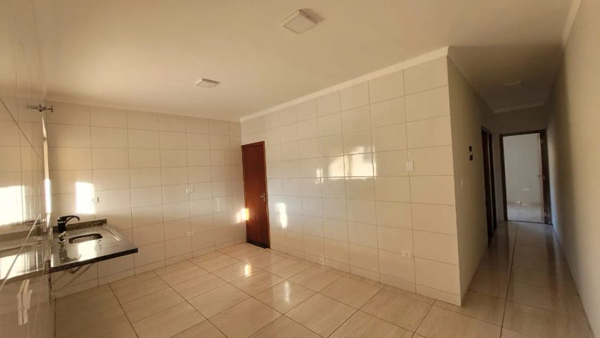 Casa para venda possui 78 metros quadrados com 2 quartos em Jardim Colúmbia - Campo Grande - MS