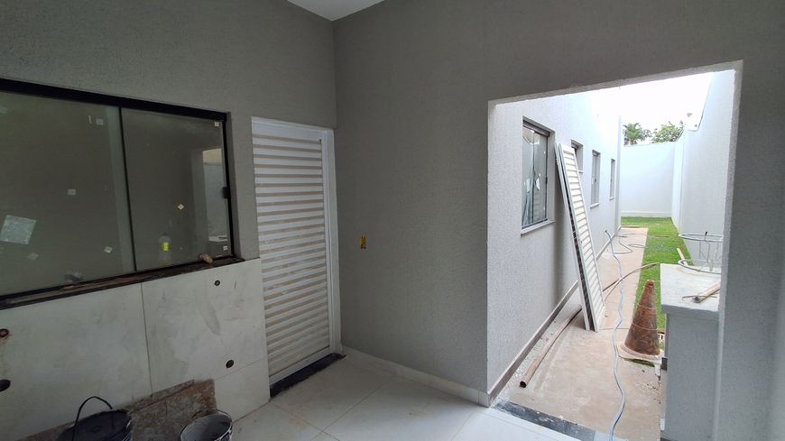 Casa para venda possui 86 metros quadrados com 3 quartos