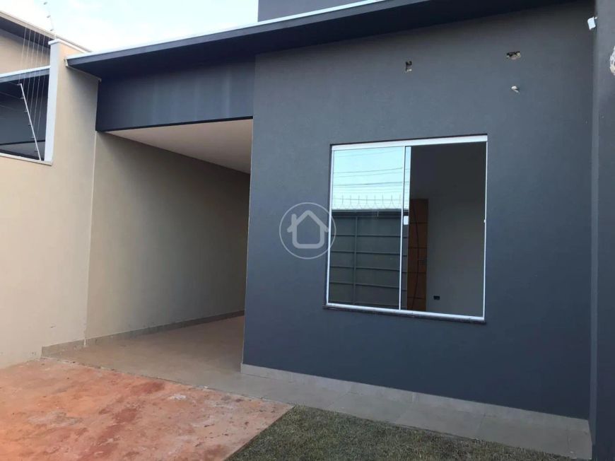 CASA 3 QUARTOS NO SANTO EUGÊNIO