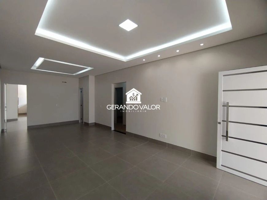 Arquitetura Sofisticada em Ótima Localização