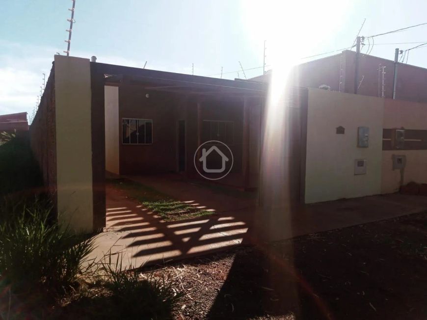 CASA COM 2 DORMITÓRIOS NO RIVIEIRA PARK