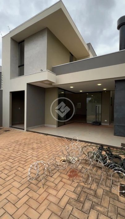 Casa a venda com 3 Dormitórios codigo: 95836