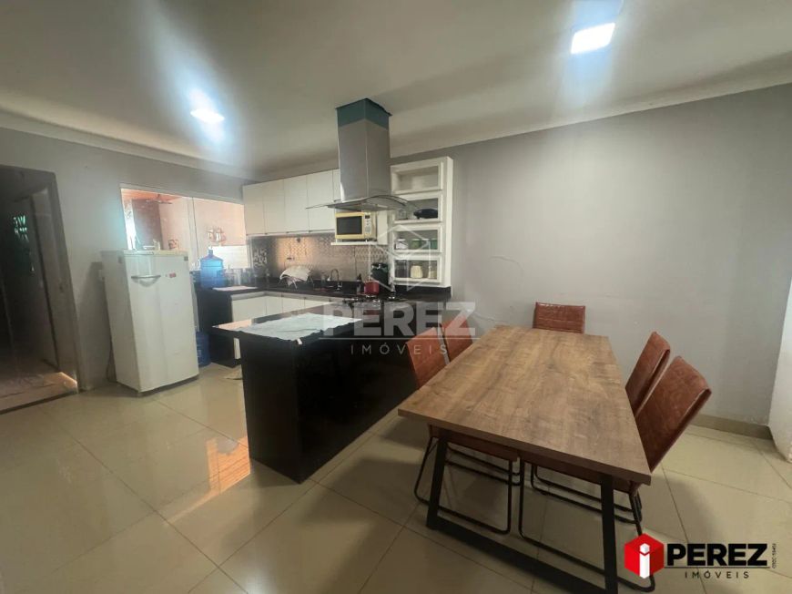 Casa Térrea no Bairro Jardim Parati