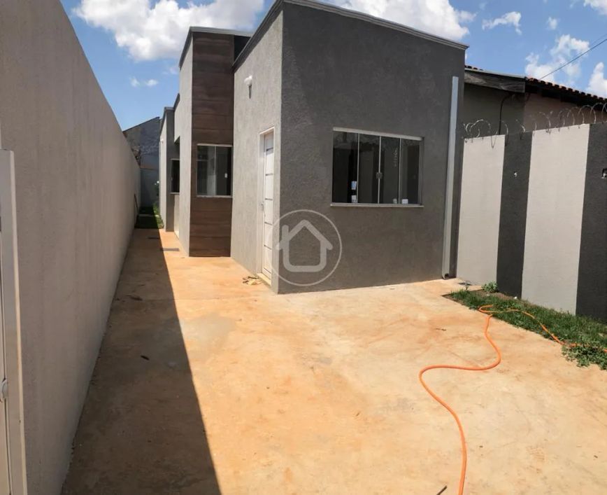 IMÓVEL COM 3 DORMITORIOS NO BAIRRO OLIVEIRA III