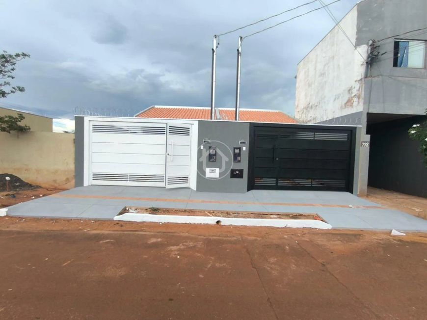 CASA NOVA NO JD DAS NAÇÕES