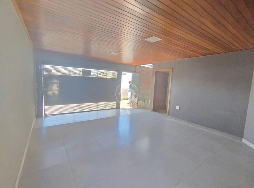IMÓVEL COM 3 QUARTOS SENDO 1 SUITE