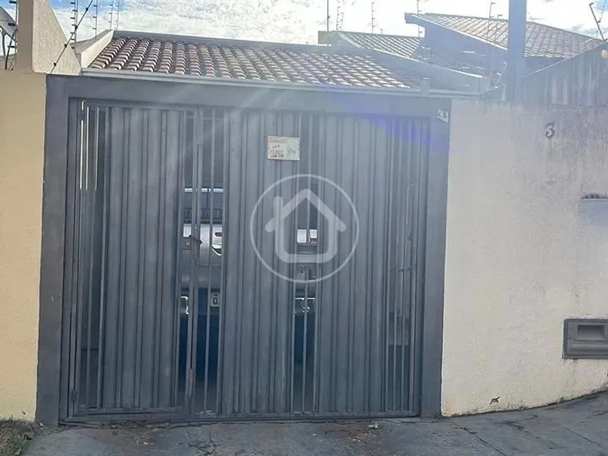 CASA COM ÁREA GOURMET - PANORAMA