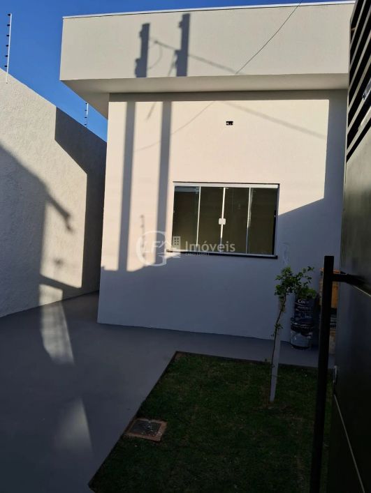 Casa à venda em Campo Grande-MS, no Jardim do Zé Pereira: 2 quartos, 1 sala, 1 banheiro, 2 vagas, 50
