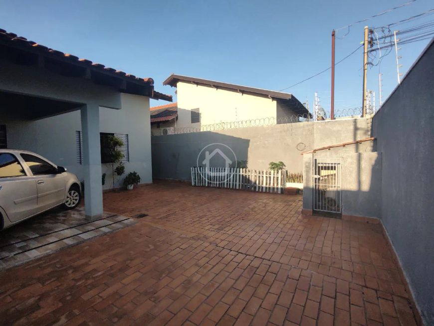 CASA COM 3 DORMITÓRIOS NA VILA PALMIRA