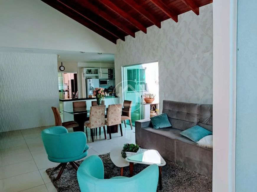 CASA MODERNA COM 02 SUITES, GOURMET E QUINTAL