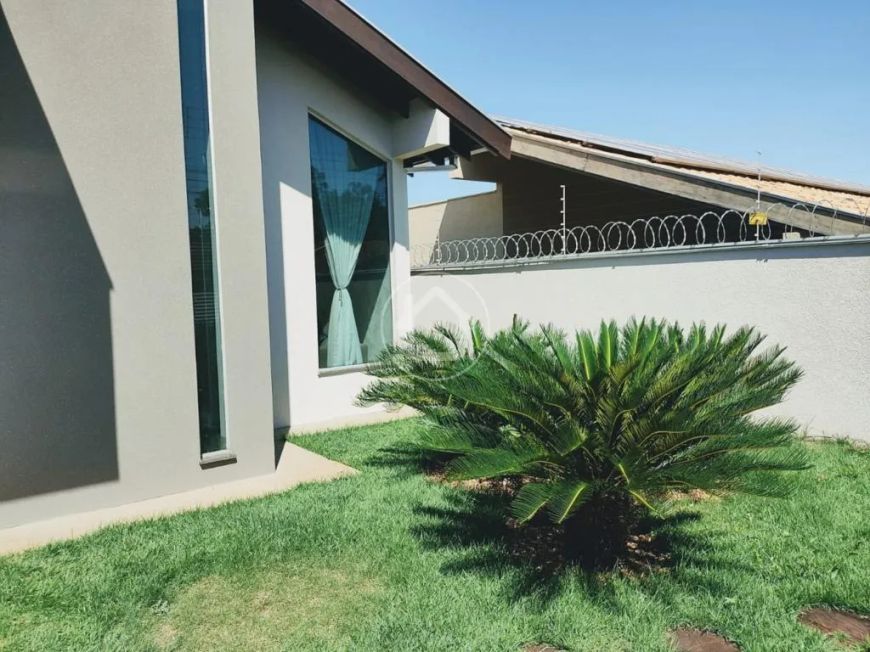CASA MODERNA COM 02 SUITES, GOURMET E QUINTAL