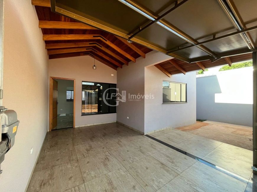 Linda casa nova com energia fotovoltaica