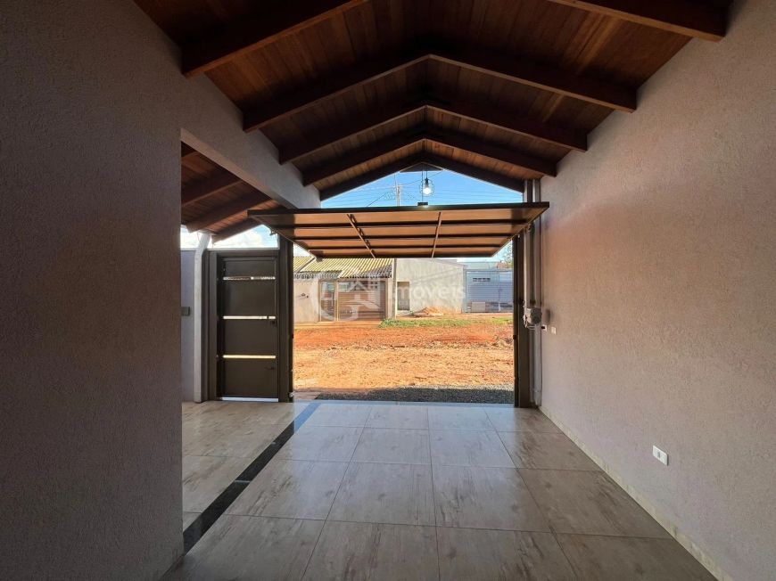 Linda casa nova com energia fotovoltaica