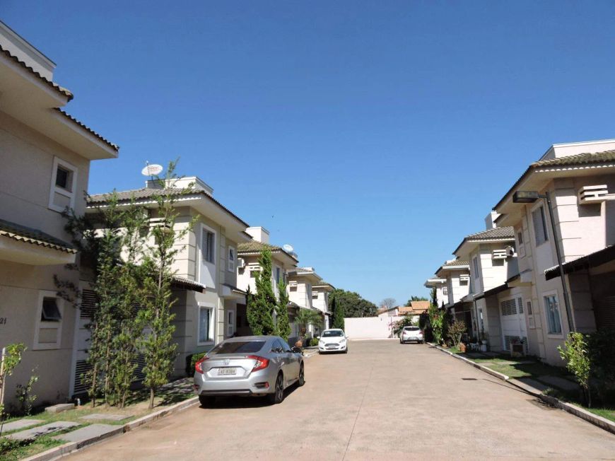 Sobrado no Condomínio Residencial Pequiá