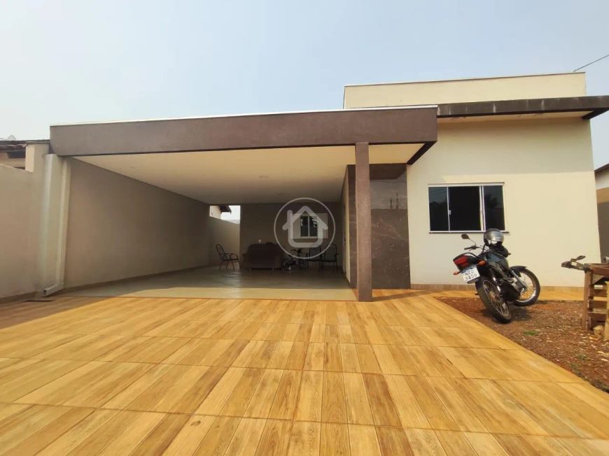 CASA AMPLA E CONFORTÁVEL NO TIJUCA