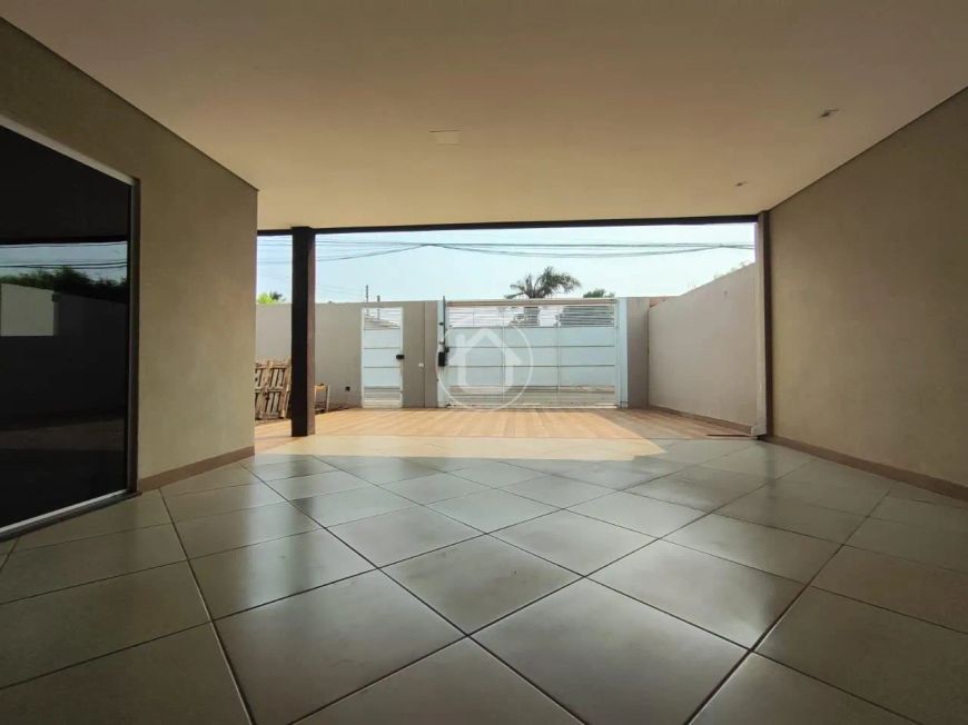 CASA AMPLA E CONFORTÁVEL NO TIJUCA
