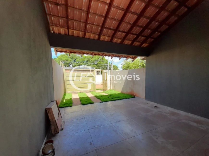 Linda casa à venda com acabamento impecável e localização privilegiada.