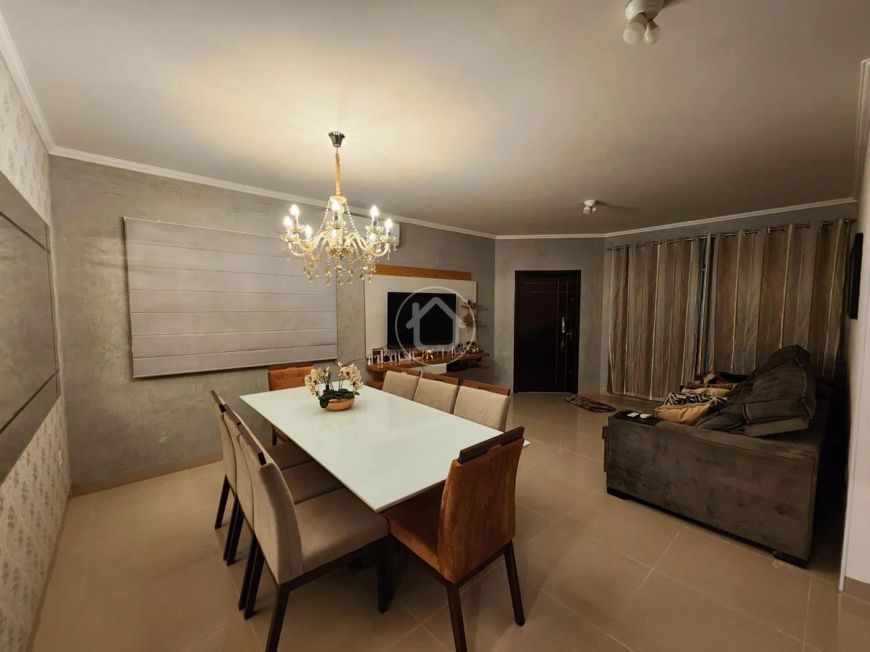 CASA COM SUITE