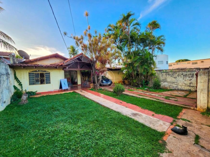 CASA GRANDE PRÓXIMA DO CENTRO