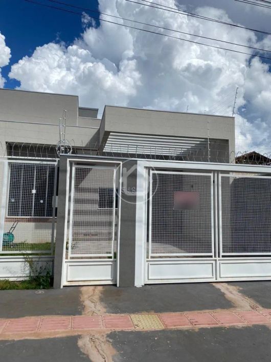 CASA NOVA NO BAIRRO CEL. ANTONINO