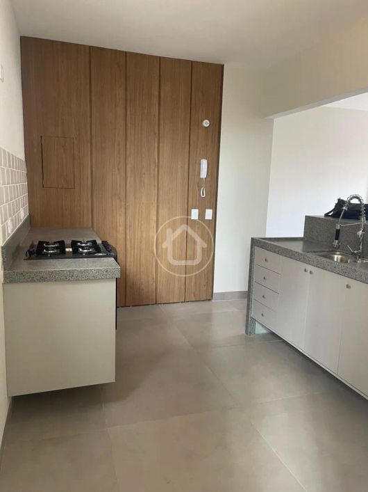 APARTAMENTO REFORMADO E BEM LOCALIZADO INVESTIDOR/