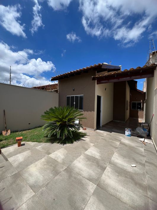 Casa com suíte no Água Limpa Park