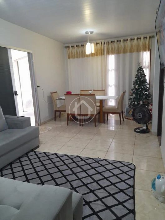 CASA 3 DORMITÓRIOS
