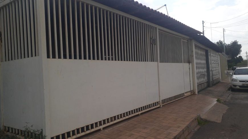 Venda Excelente Casa 80m², com 03 quartos, próximo ao metrô, Samambaia Sul, Brasília DF