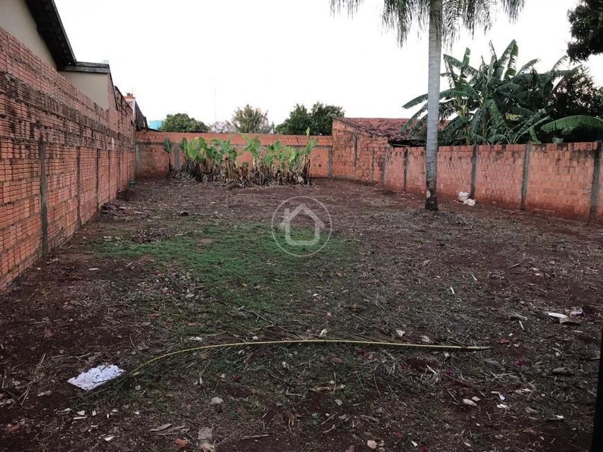 TERRENO NO ASFALTO VILA PIRATININGA