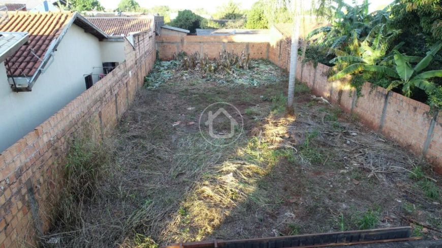 TERRENO NO ASFALTO VILA PIRATININGA