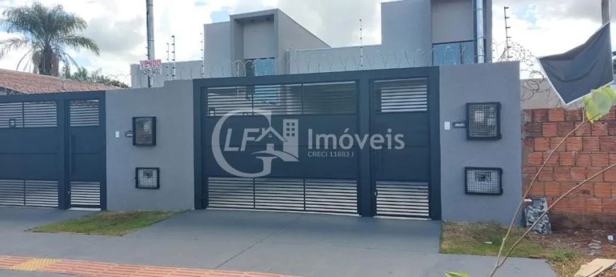 Casa à venda em Campo Grande-MS, Vila Santa Luzia: 3 quartos, 2 salas, 3 banheiros, 2 vagas, 117 m².