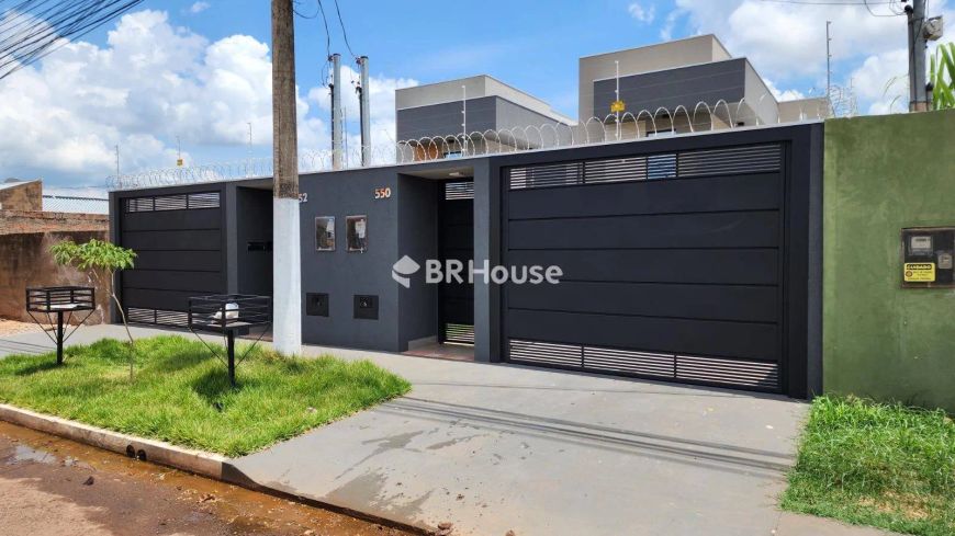 Jardim Imá | Casa 2 quartos, sendo 1 suite