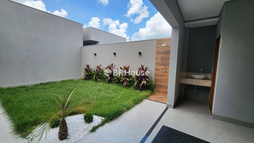 Jardim Imá | Casa 2 quartos, sendo 1 suite
