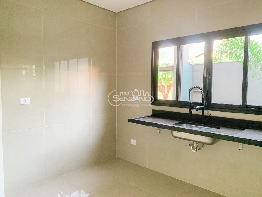 Sobrado à Venda no Jd. São Bento, com 3 Suítes e 138m².
