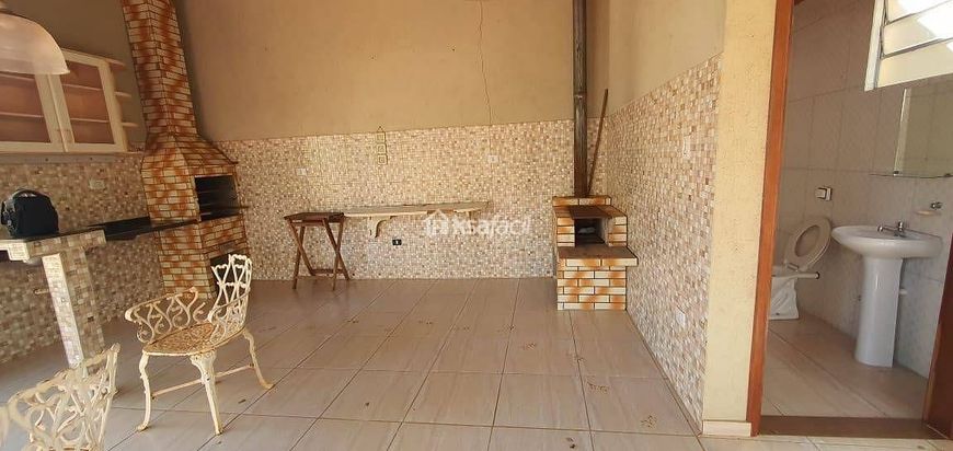 Oportunidade Chácara dos Poderes Com Piscina